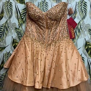 May Queen Sparkly Sweetheart A-Line Cocktail prom bridesmaid dress
